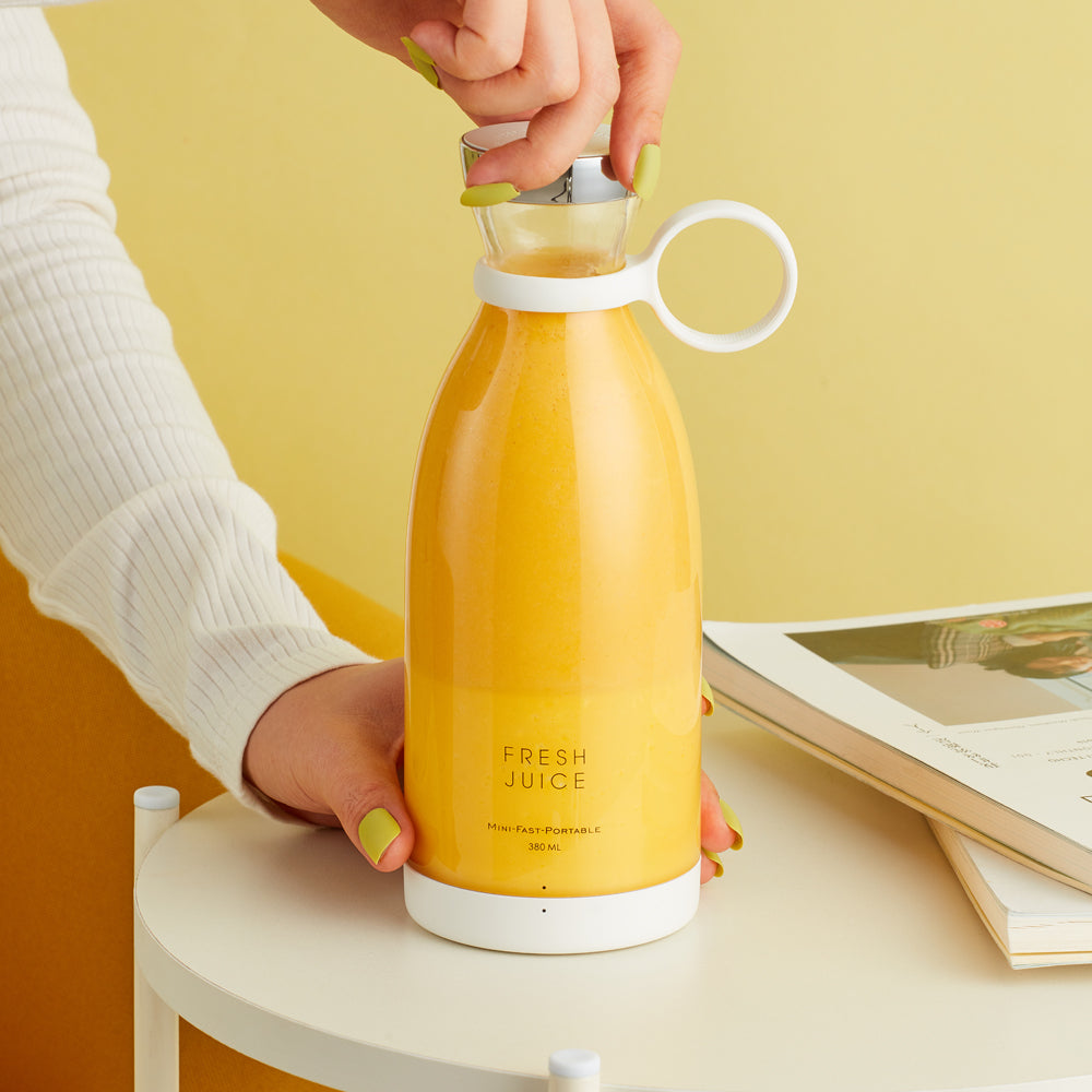 FRESH JUICE ミニポータブルブレンダーボトル Fresh Juice Portable Blender